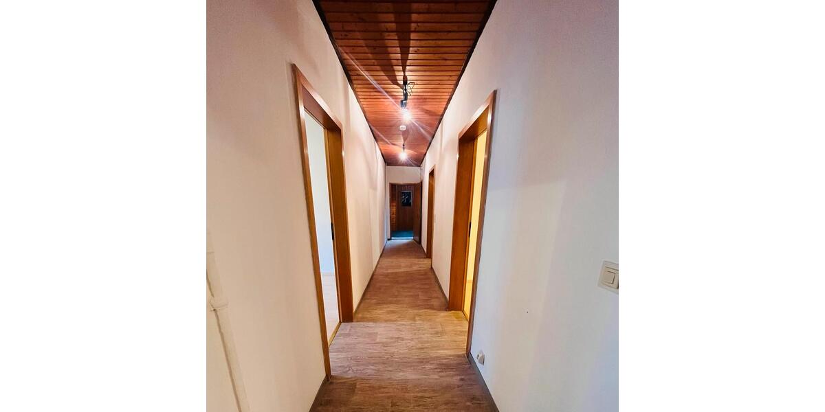 Etagenwohnung Altena - 4 Zimmer, 100 m&sup2;, 400&euro; | Angebot:24377331