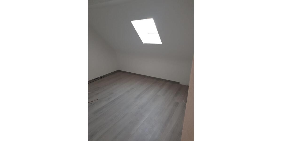 Etagenwohnung Saarbrücken West - 3 Zimmer, 75 m&sup2;, 800&euro; | Angebot:25994671