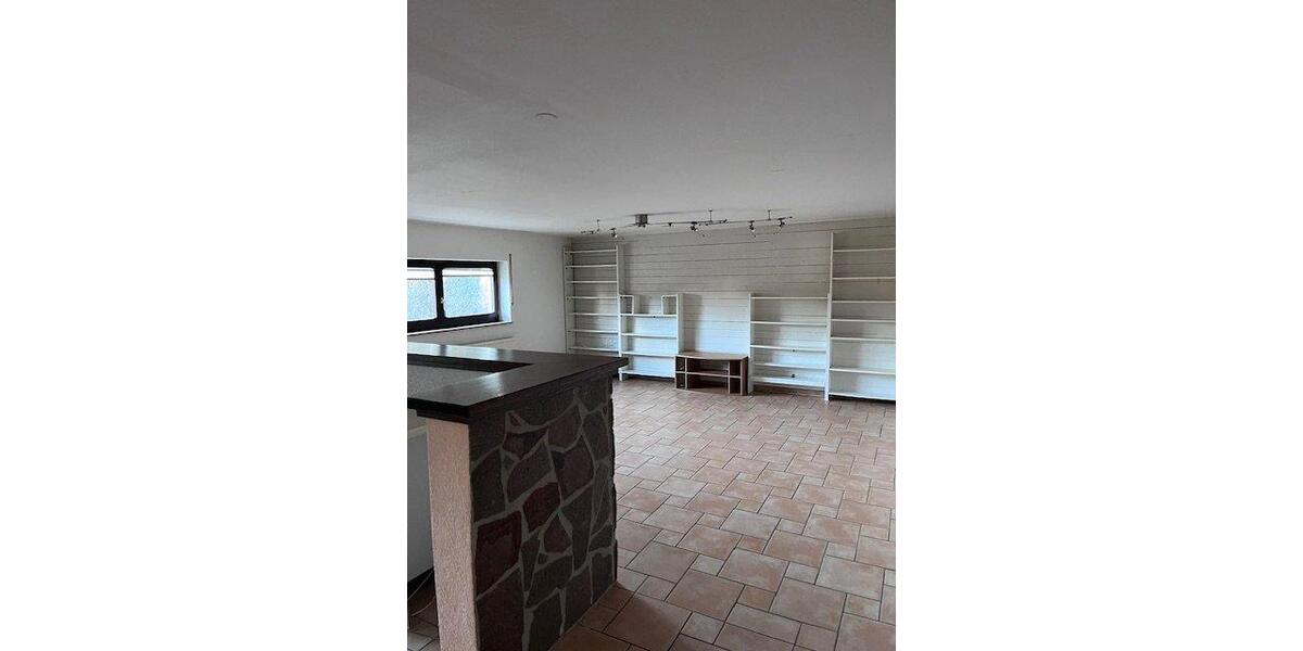 Etagenwohnung Waigolshausen - 3 Zimmer, 80 m&sup2;, 615&euro; | Angebot:26535686
