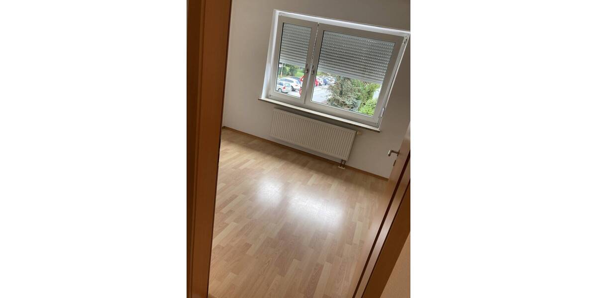 Etagenwohnung Deggendorf - 3 Zimmer, 81 m&sup2;, 850&euro; | Angebot:26474811