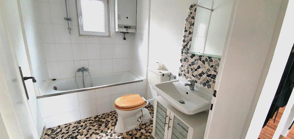Etagenwohnung Nidda - 2 Zimmer, 45 m&sup2;, 450&euro; | Angebot:26674951