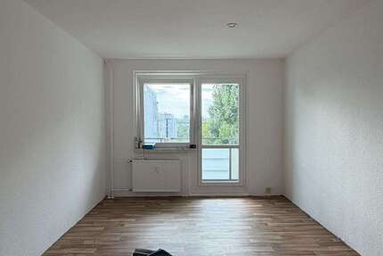 Wohnung Berlin Hellersdorf - 1 Zimmer, 40 m&sup2;, 629&euro; | Angebot:27287245