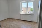 Helle Wohnung im Hochparterre eines neu renovierten 2-Parteien-Miethauses, mit Terrasse, Garten,etc!