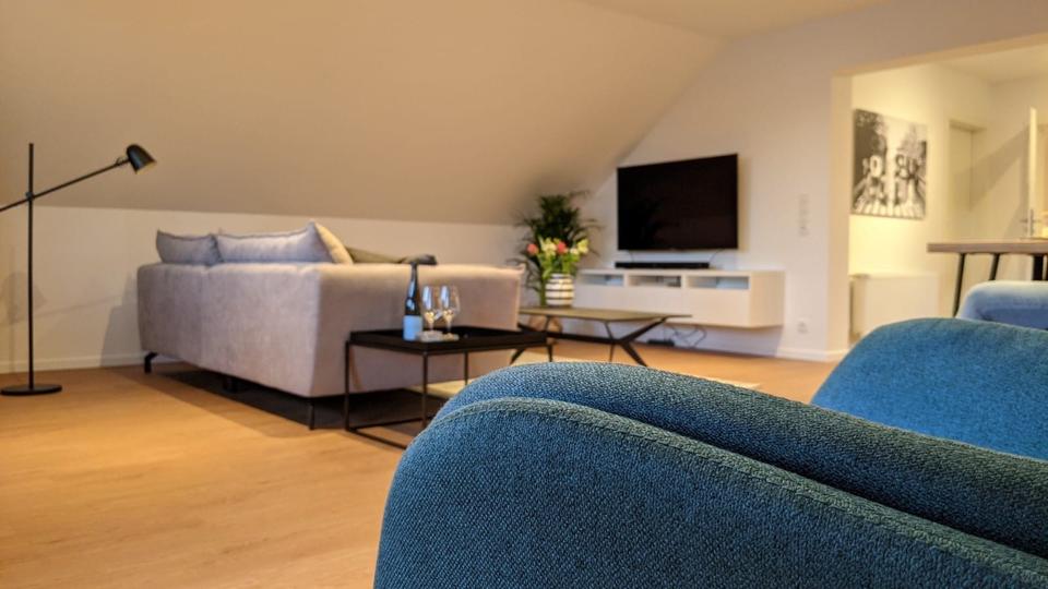 Dachgeschoßwohnung Wolfenbüttel Ahlum - 1.5 Zimmer, 107 m&sup2;, 1.590&euro; | Angebot:25144050