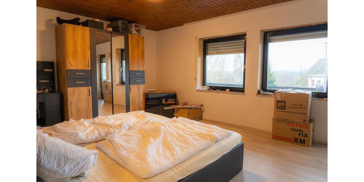 Freistehendes Einfamilienhaus in NailaLippertsgrün zu vermieten 7 zimmer