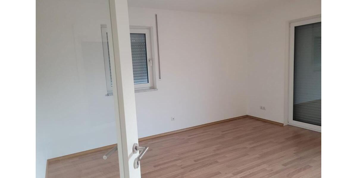 Etagenwohnung Buch am Erlbach - 2 Zimmer, 71 m&sup2;, 750&euro; | Angebot:26022258