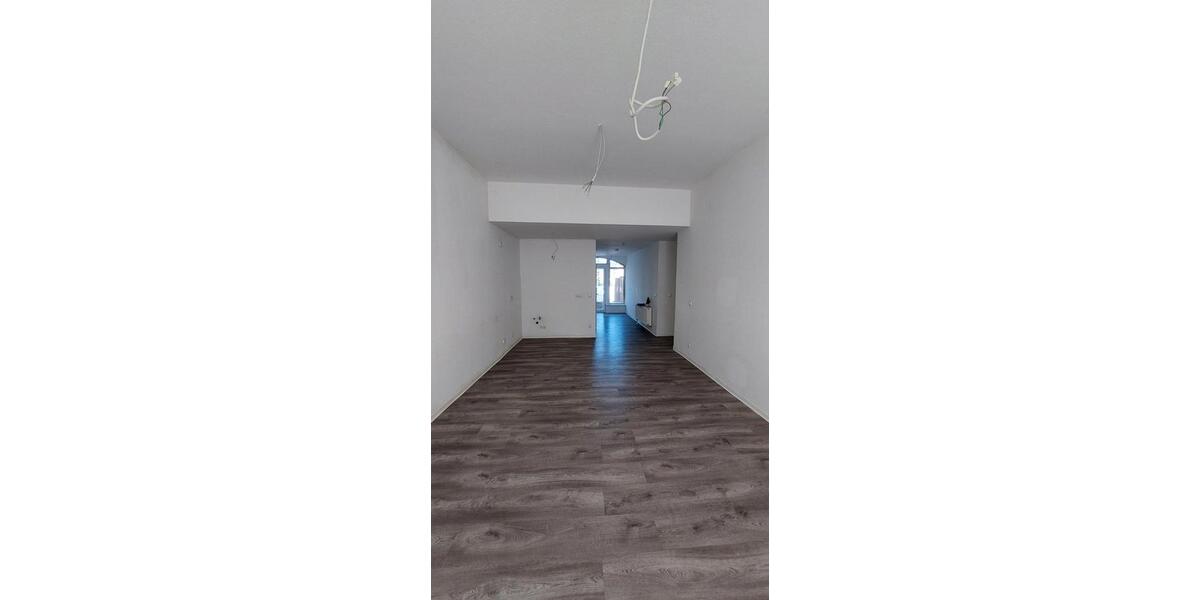 Erdgeschoßwohnung Sangerhausen - 2 Zimmer, 80 m&sup2;, 520&euro; | Angebot:26251788