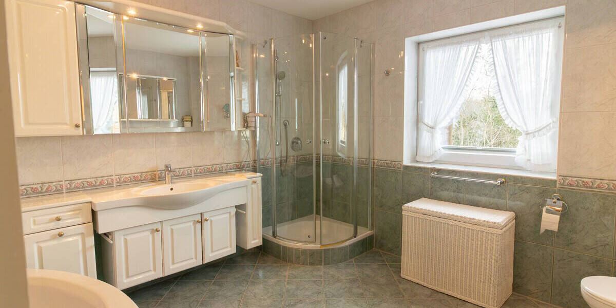 Etagenwohnung Malente Bad Malente-Gremsmühlen - 3 Zimmer, 168 m&sup2;, 1.800&euro; | Angebot:26016370