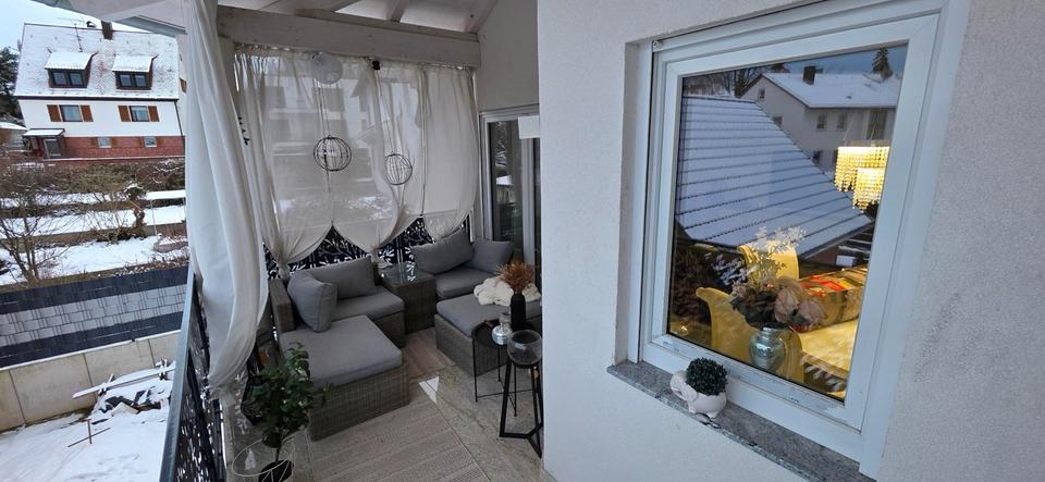 Luxus-Wohnung Fürth Vach | Kamin | 8K TV | Möbliert | Balkon 3 zimmer