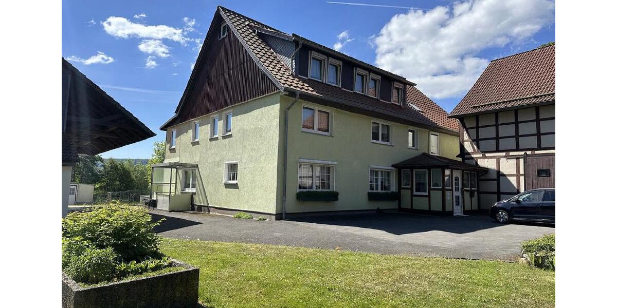 Vielseitige Immobilie - Wohnhaus & ehemalige Pension auf großem Areal! zimmer