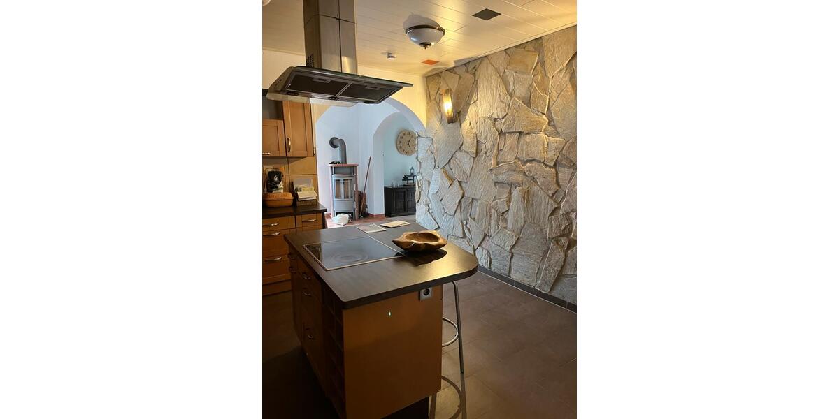 Wohnen auf Zeit Bruchsal - 4 Zimmer, 160 m&sup2;, 495&euro; | Angebot:25088463