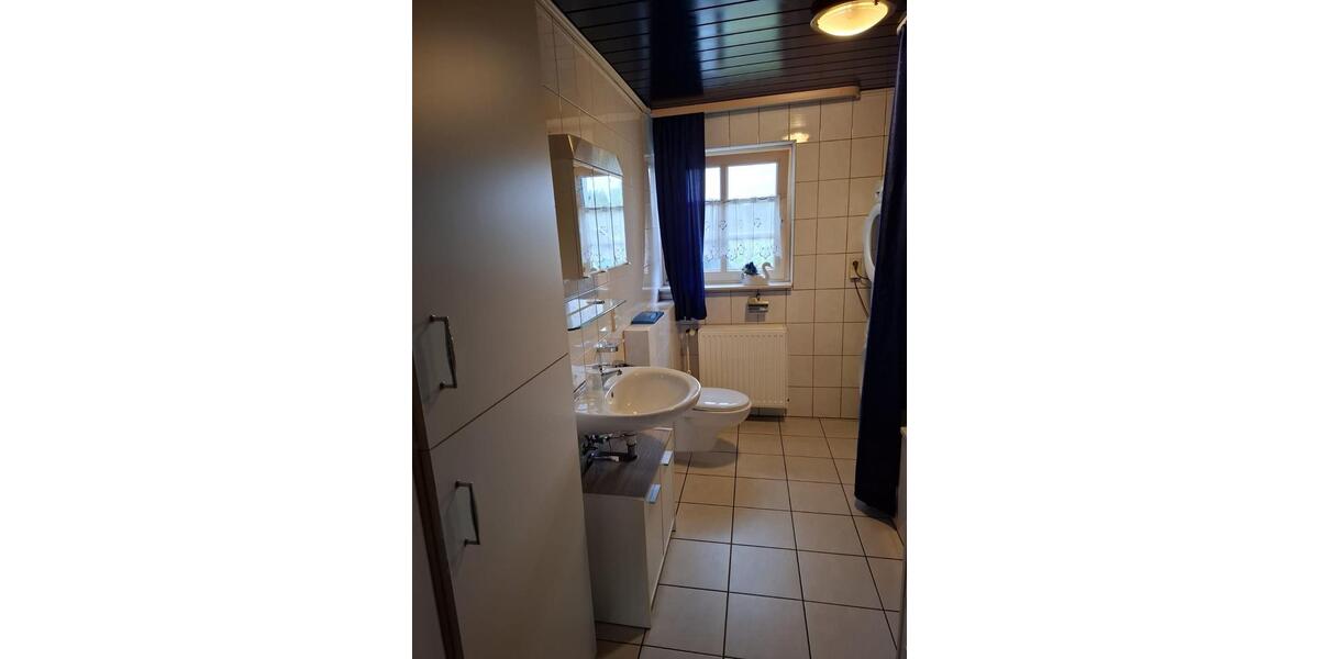 wg-platz für nur eine Person 65 Quadratmeter 3 zimmer