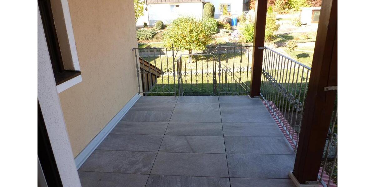 Etagenwohnung Stadtlauringen - 4 Zimmer, 125 m&sup2;, 700&euro; | Angebot:25843472