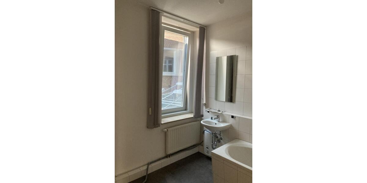 Etagenwohnung Dannenberg (Elbe) - 3 Zimmer, 120 m&sup2;, 900&euro; | Angebot:26422288