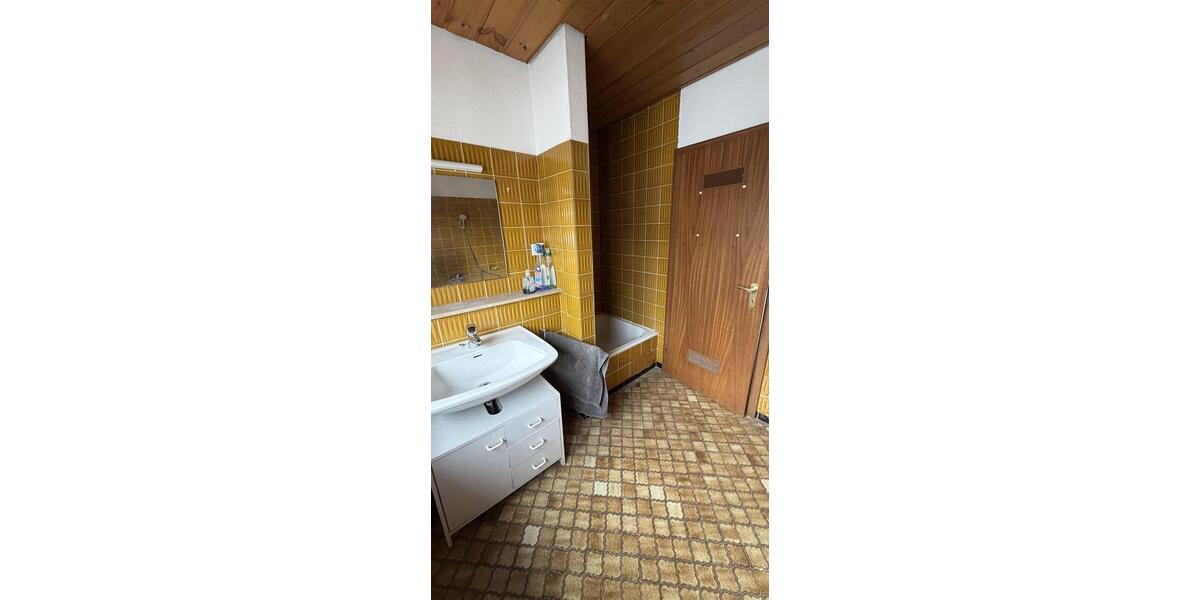 Mehrfamilienhaus, Wohnhaus Schwetzingen - 7 Zimmer, 175 m&sup2;, 2.350&euro; | Angebot:24867911