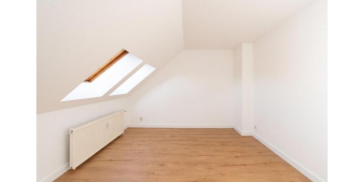 Dachgeschoßwohnung Pulsnitz - 4 Zimmer, 93 m&sup2;, 850&euro; | Angebot:23571123