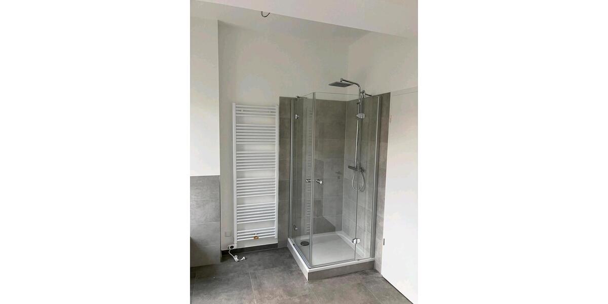 Etagenwohnung Drei Gleichen - 4 Zimmer, 120 m&sup2;, 1.200&euro; | Angebot:24870061