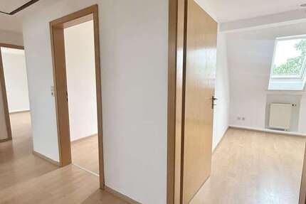 Wohnung Kornwestheim - 5 Zimmer, 85 m&sup2;, 1.120&euro; | Angebot:27033394