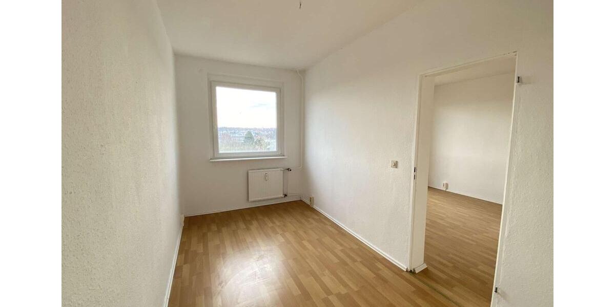Etagenwohnung Altenburg - 4 Zimmer, 70 m&sup2;, 352&euro; | Angebot:25853110