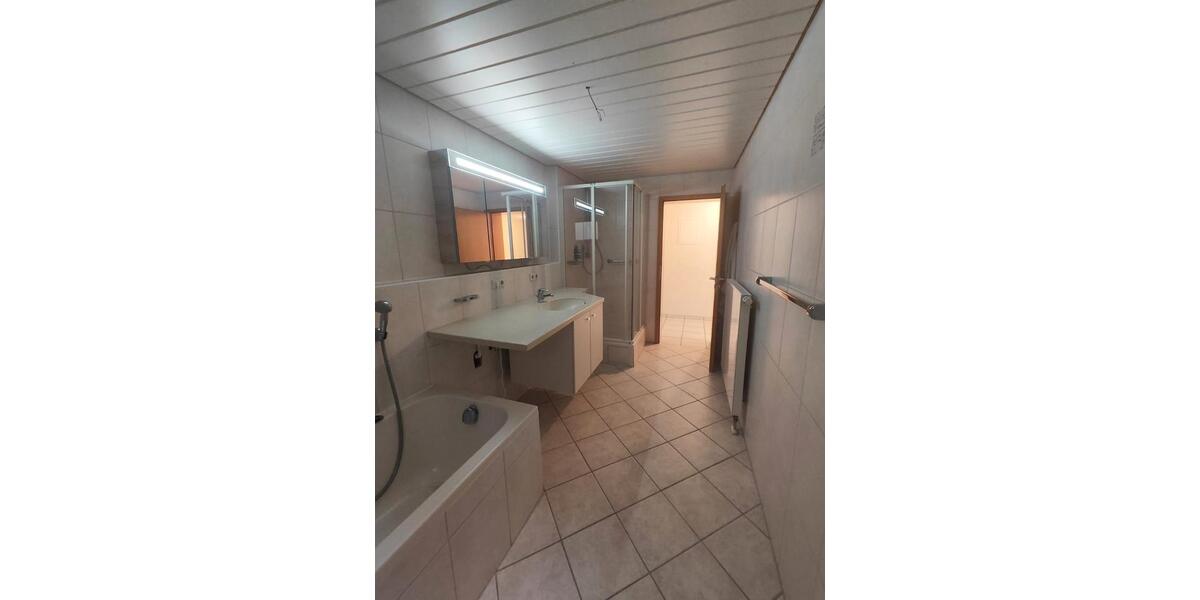 Etagenwohnung Gaggenau - 2 Zimmer, 87 m&sup2;, 920&euro; | Angebot:26562336