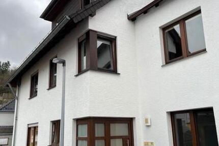 Haus Schleiden - 4 Zimmer, 12 m&sup2;, 1.290&euro; | Angebot:25830713