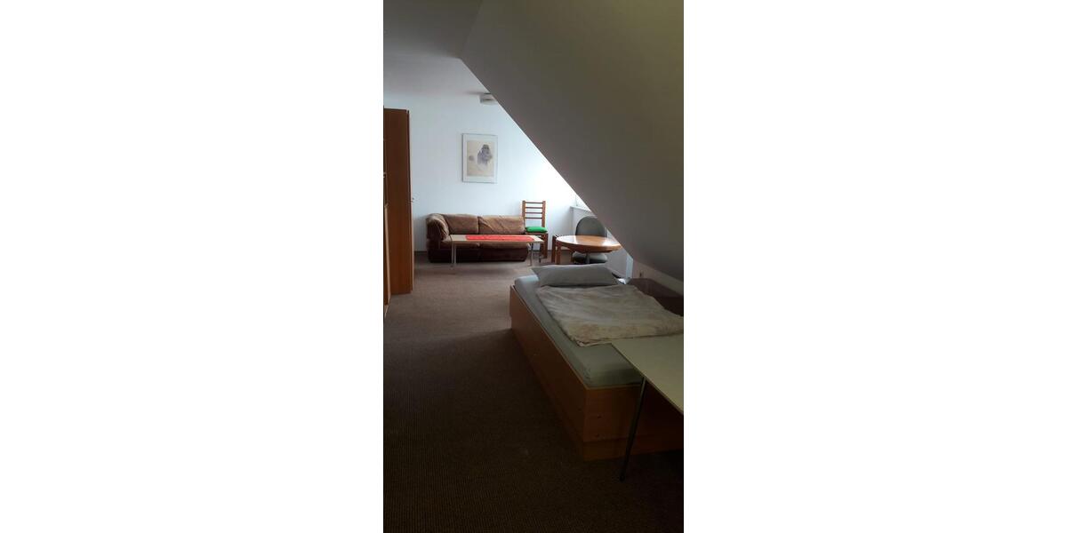 Dachgeschoßwohnung Fürth Bislohe - 1 Zimmer, 25 m&sup2;, 400&euro; | Angebot:25992300