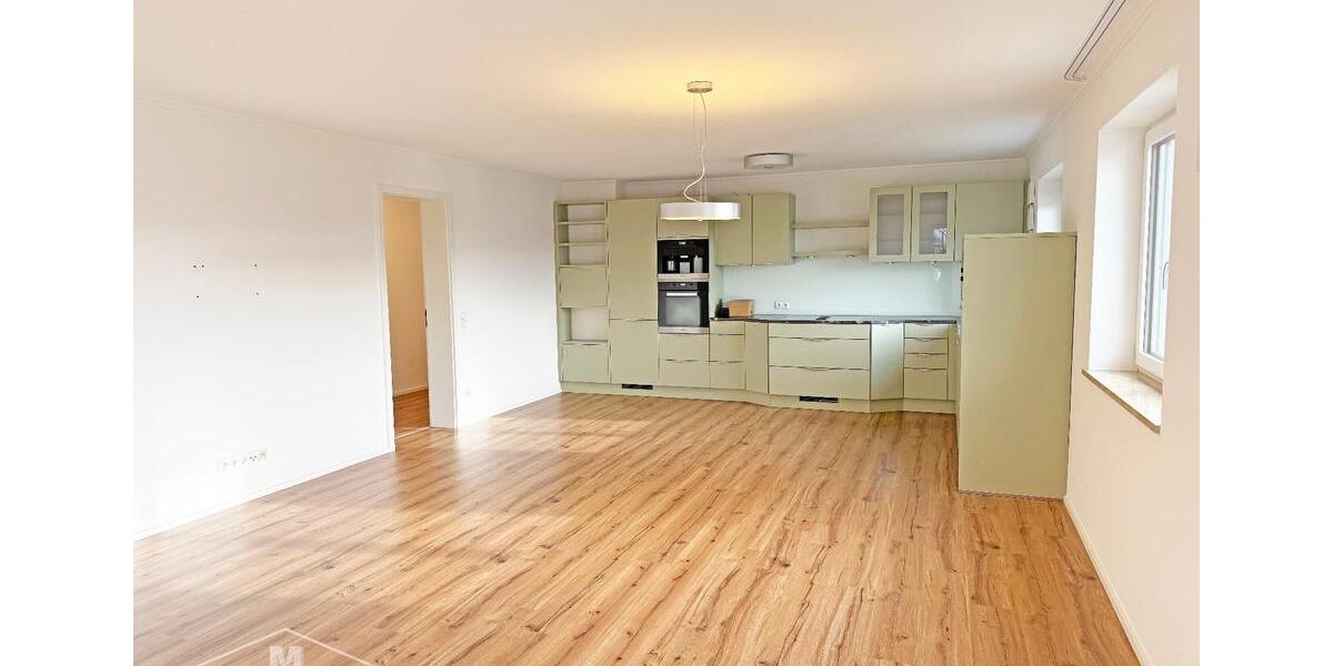 Panorama Wohnen Beilngries: Hochwertige 3,5 Zimmer-Whg. mit EBK, Aufzug u. 2 TG-Stellplätzen (Ref. 0001586) 3 zimmer