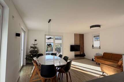 Haus Berlin Treptow-Köpenick - 4.5 Zimmer, 130 m&sup2;, 2.380&euro; | Angebot:25125400