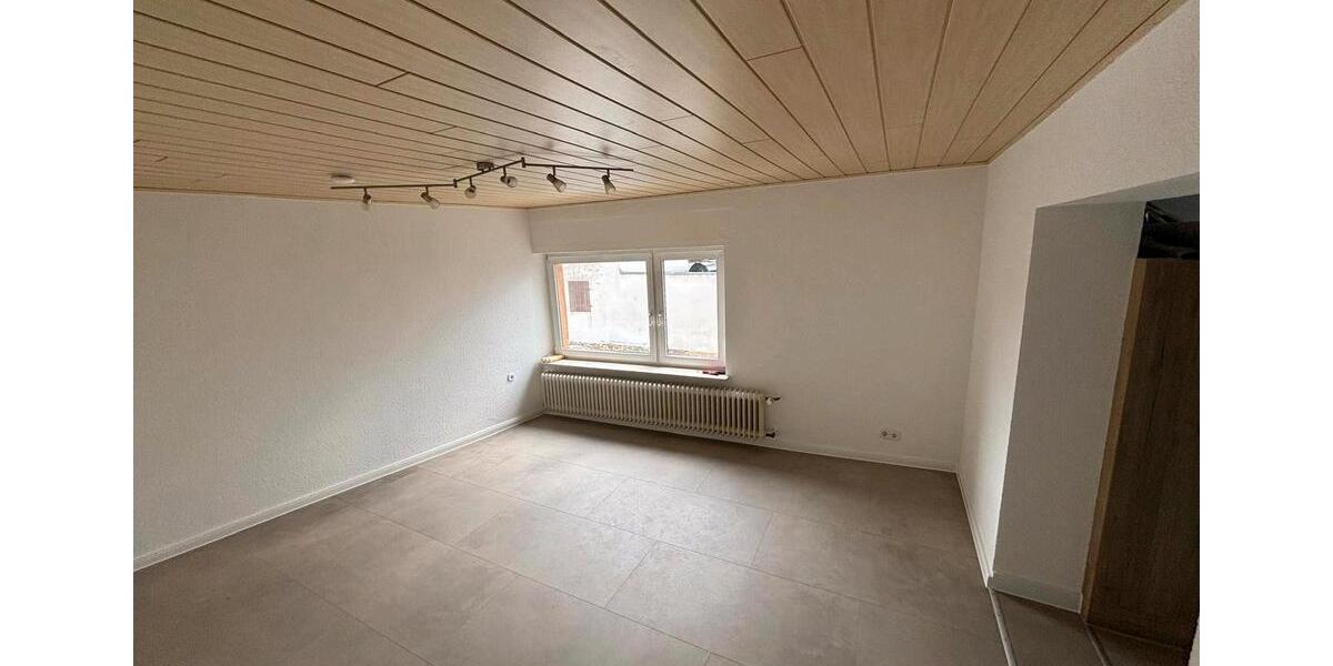 Etagenwohnung Wettenberg - 3 Zimmer, 92 m&sup2;, 850&euro; | Angebot:26267018