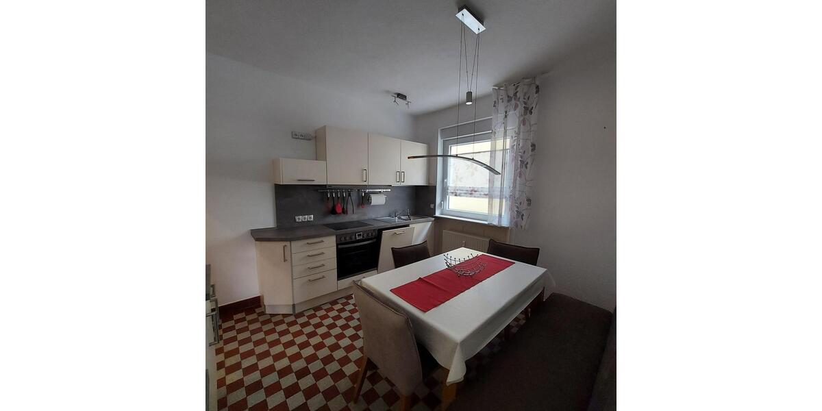 Erdgeschoßwohnung Lampertheim - 3 Zimmer, 88 m&sup2;, 1.200&euro; | Angebot:24805254