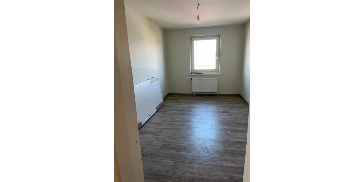 Etagenwohnung Münchberg - 3 Zimmer, 55 m&sup2;, 600&euro; | Angebot:24851068