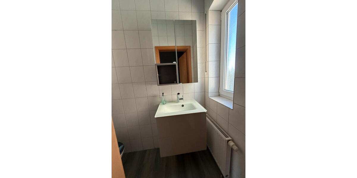 Dachgeschoßwohnung Bönen - 2 Zimmer, 80 m&sup2;, 1.000&euro; | Angebot:26374098