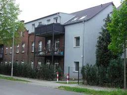 Dachgeschoßwohnung Schönefeld - 4 Zimmer, 135 m&sup2;, 1.486&euro; | Angebot:26060398