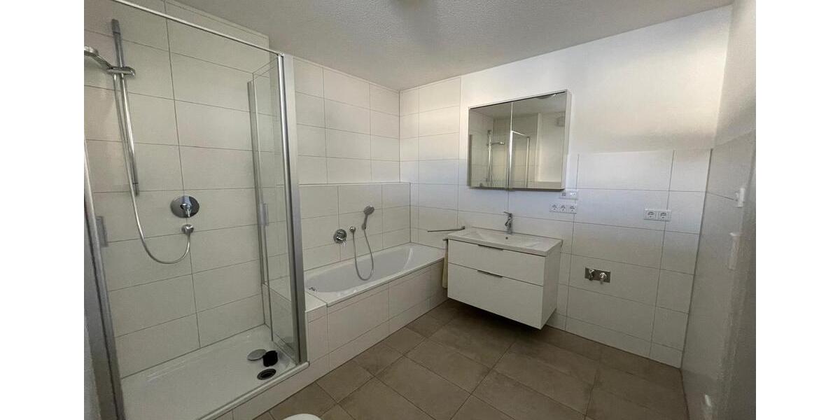 Etagenwohnung Burgthann - 2 Zimmer, 73 m&sup2;, 950&euro; | Angebot:26038540