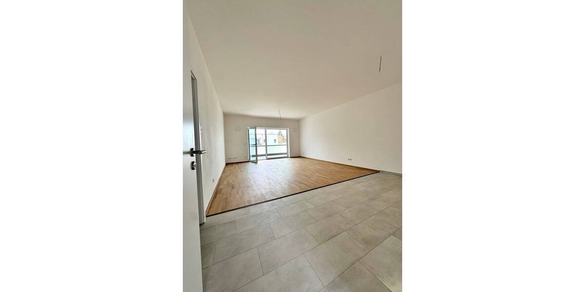 Etagenwohnung Deggendorf - 2 Zimmer, 72 m&sup2;, 890&euro; | Angebot:25671558