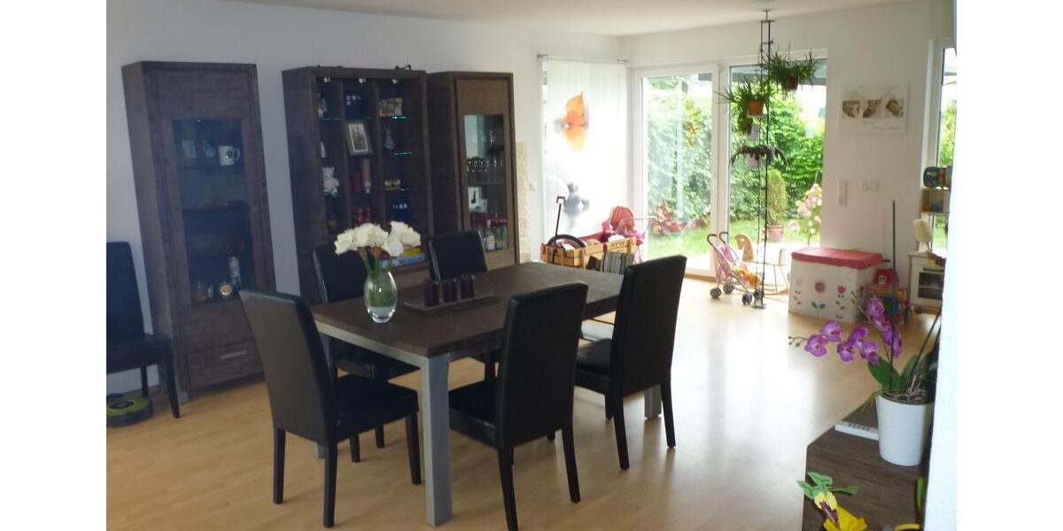 Reihenhaus Ostfildern - 5.5 Zimmer, 172 m&sup2;, 2.700&euro; | Angebot:24681837