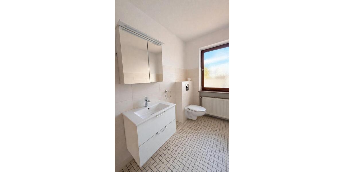 Etagenwohnung Losheim am See - 4 Zimmer, 101 m&sup2;, 890&euro; | Angebot:26642879