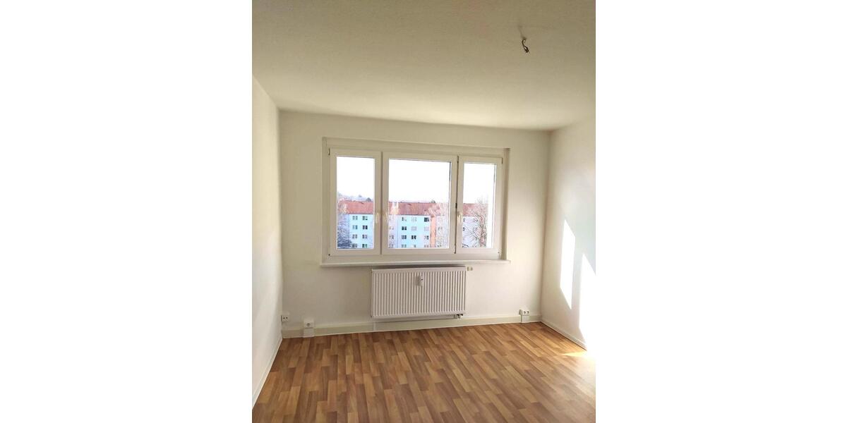 Etagenwohnung Bad Lausick - 2 Zimmer, 47 m&sup2;, 275&euro; | Angebot:25996032