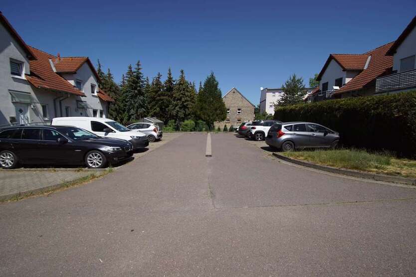 Familien aufgepasst! Schöne Doppelhaushälfte mit Keller + Stellplatz nahe Halle (Saale)! 4 zimmer