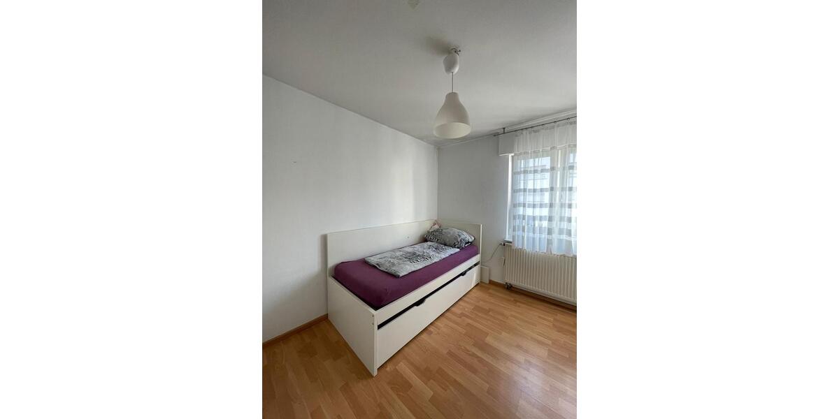 Etagenwohnung Stuttgart Vaihingen - 4 Zimmer, 94 m&sup2;, 1.850&euro; | Angebot:26676232