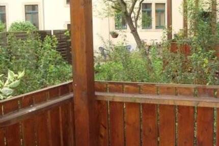 2-Raum-Wohnung mit Balkon, ruhige Seitenstraße, zentral gelegen 2 zimmer