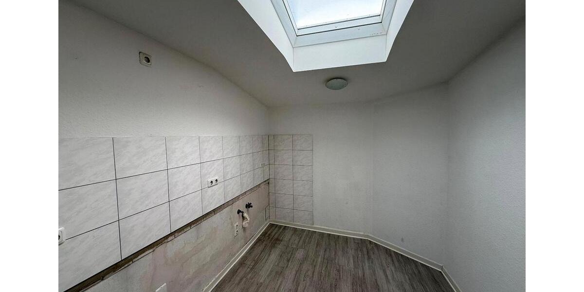 Dachgeschoßwohnung Oberhausen Alstaden - 4 Zimmer, 77 m&sup2;, 850&euro; | Angebot:24433372