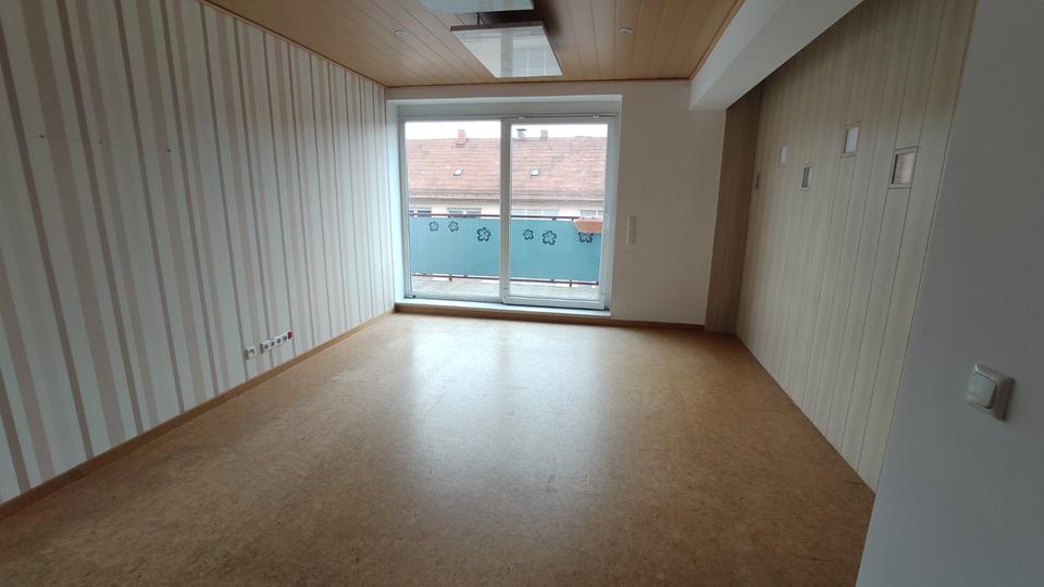 Etagenwohnung Nürnberg Gibitzenhof - 3 Zimmer, 102 m&sup2;, 1.300&euro; | Angebot:26582315
