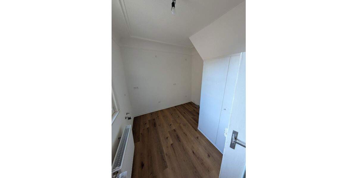 Etagenwohnung Schwäbisch Hall Tullauer Höhe - 3 Zimmer, 125 m&sup2;, 1.100&euro; | Angebot:25801403