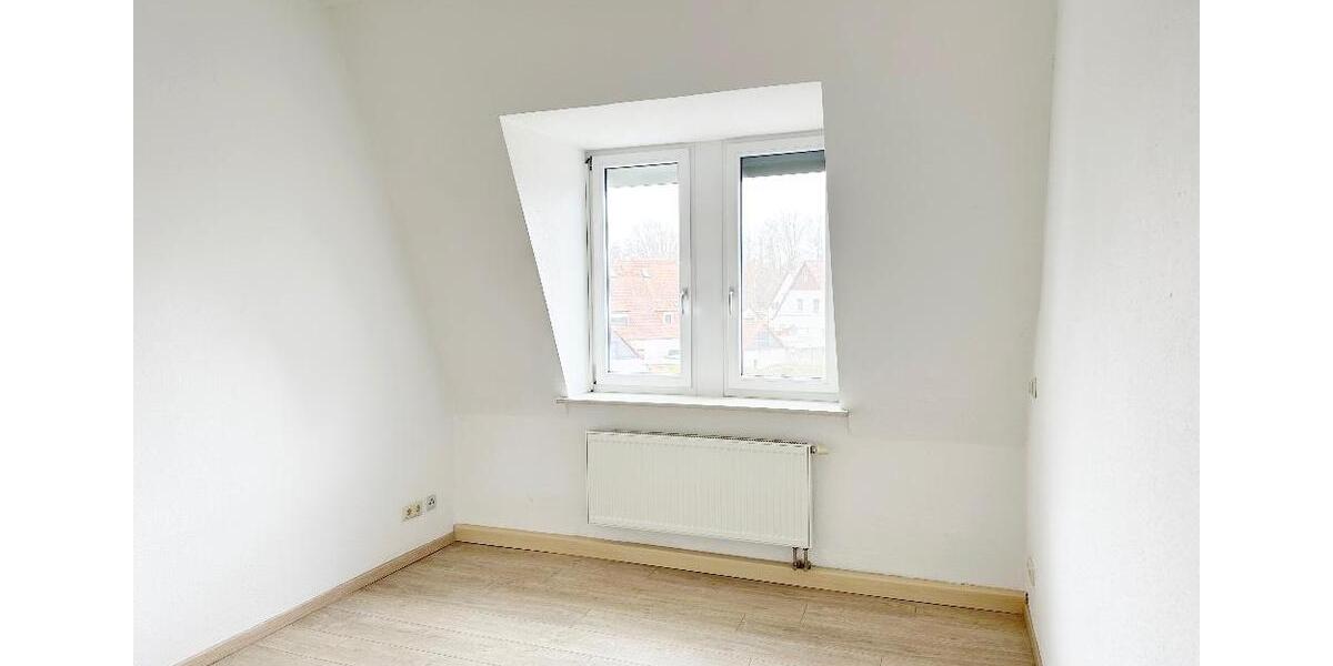 Etagenwohnung Nünchritz - 4 Zimmer, 94 m&sup2;, 625&euro; | Angebot:25979087
