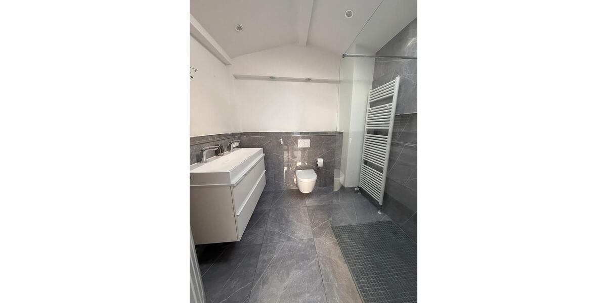 Modernisiertes Haus zur Vermietung in Ludwigshafen Oggersheim 3 zimmer