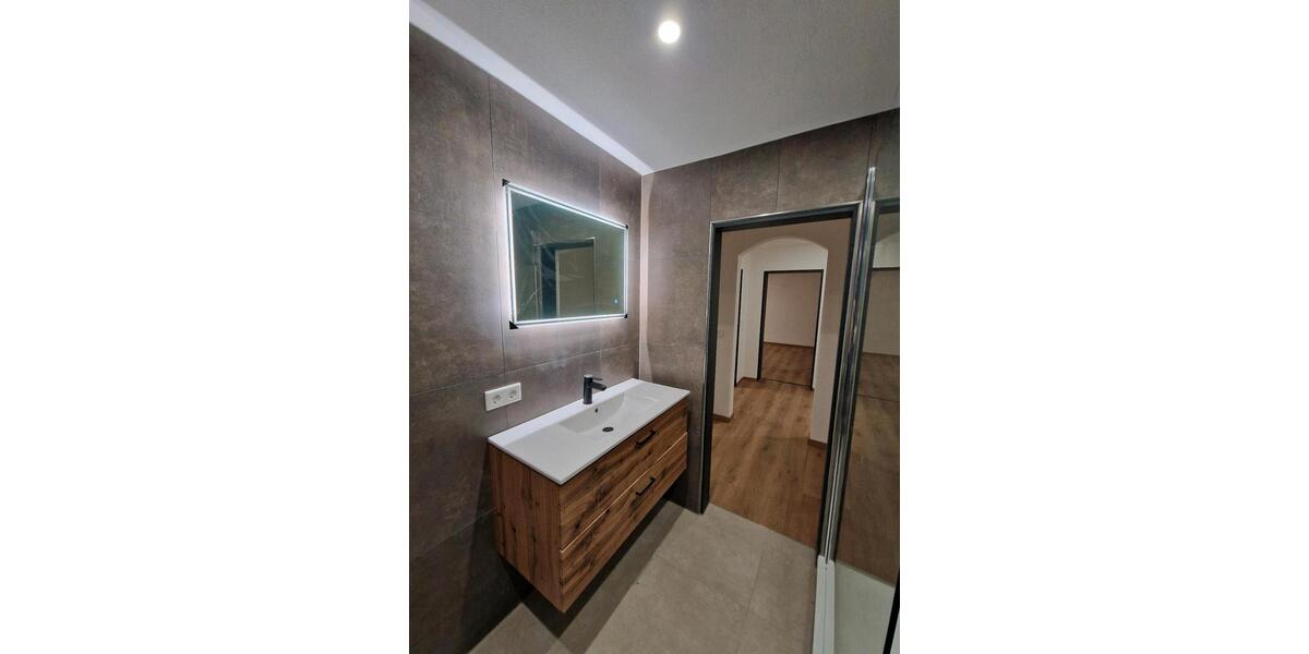 Erdgeschoßwohnung Schwäbisch Hall - 3 Zimmer, 94 m&sup2;, 940&euro; | Angebot:25334936