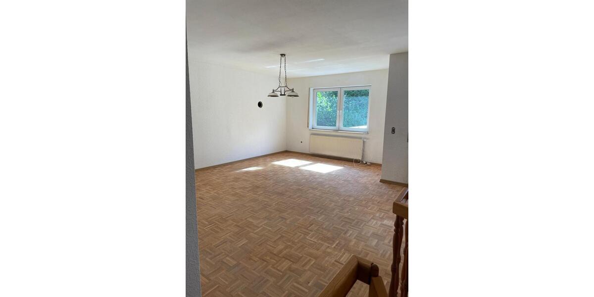 Maisonettenwohnung Annweiler am Trifels - 3 Zimmer, 102 m&sup2;, 1.050&euro; | Angebot:26425895