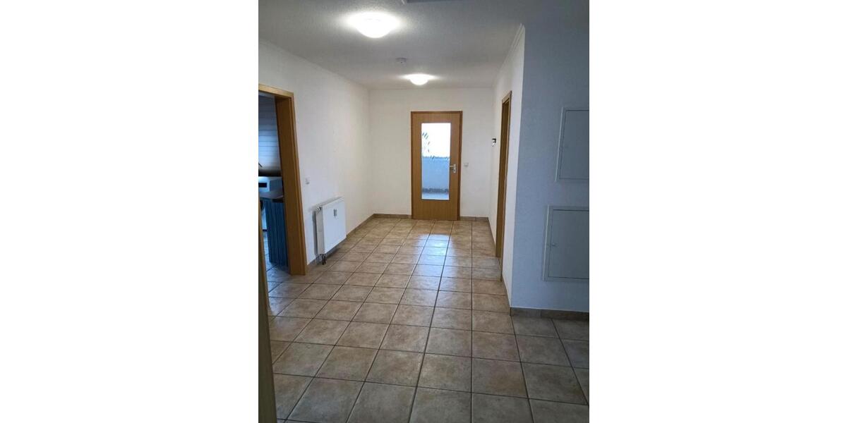 Dachgeschoßwohnung Haßfurt - 3 Zimmer, 95 m&sup2;, 850&euro; | Angebot:25644002