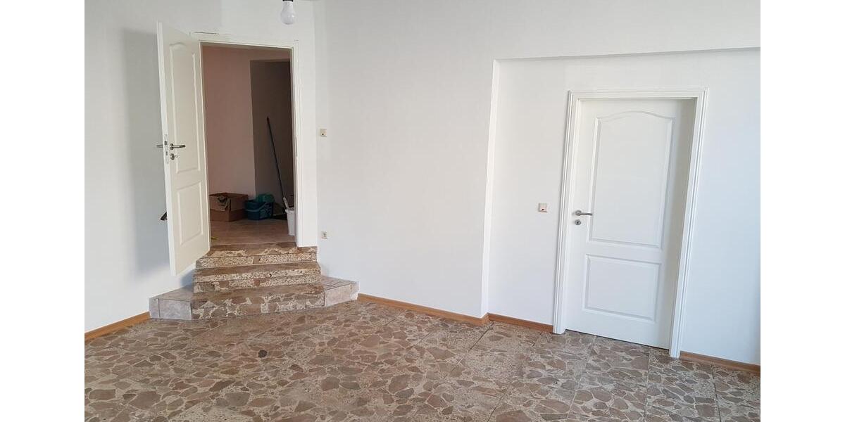 Etagenwohnung Dresden Pieschen - 5 Zimmer, 135 m&sup2;, 1.240&euro; | Angebot:24766243